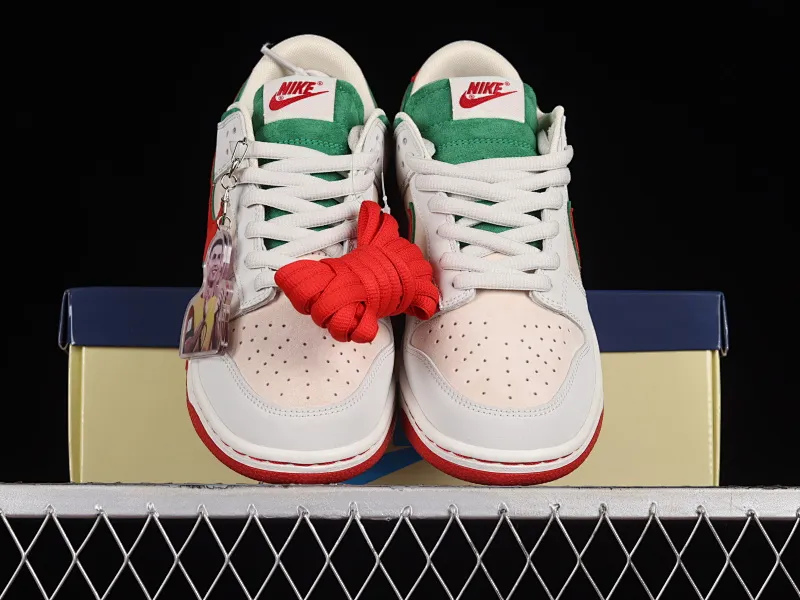 All Categories Nk SB Dunk Series Nk SB Dunk Low Low-top sneakers Nk SB Dunk Low Qatar World Cup themed SB low-top sports and leisure sneakers PT2022-885